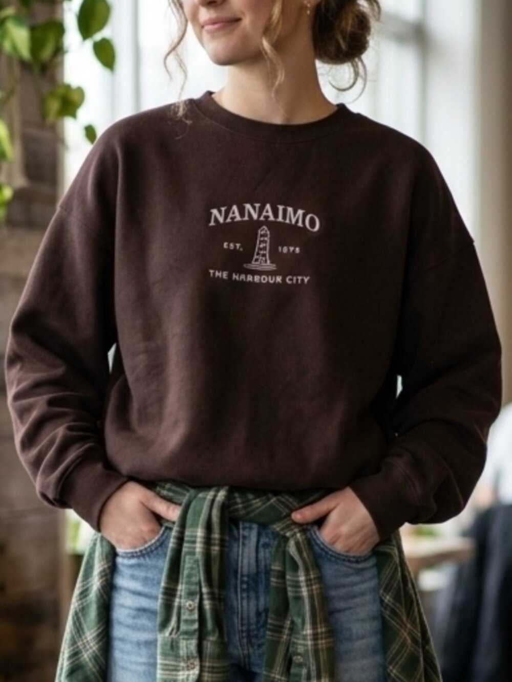Simons Twik Brown Nanaimo BC Destination Oversized Crewneck Size XS